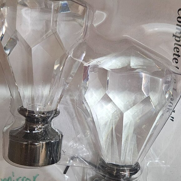 Drapery finials - Picture 2 of 3